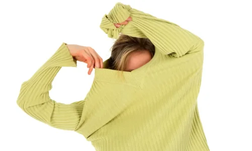 ما هي تفسيرات الخروج عاريا في المنام لابن سيرين؟