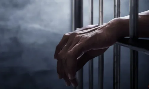 ما تأويل حلم الخروج من السجن في المنام للعزباء لابن سيرين؟