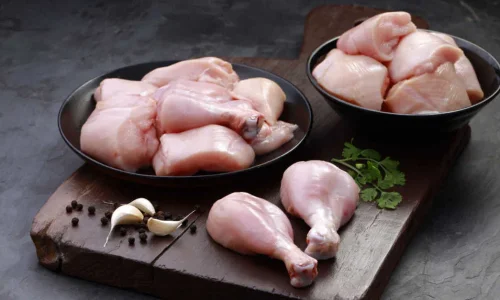 ما تفسيرات ابن سيرين لرؤية الدجاج الفاسد في المنام؟