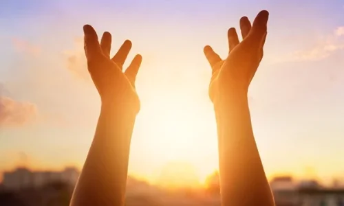 ما تأويلات رؤية الدعاء بالحمل في المنام؟