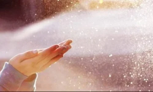 ما تفسيرات رؤية الدعاء وقت نزول المطر في المنام؟