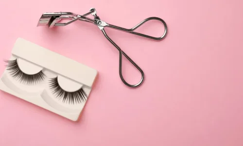 ما تأويل رؤية الرموش الاصطناعية في المنام لابن سيرين؟