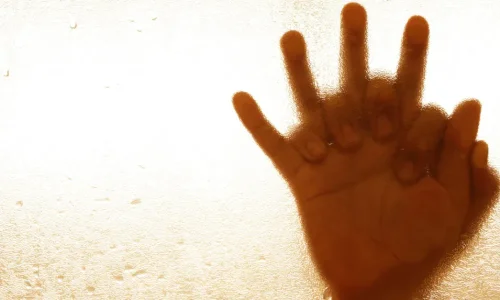 ما تفسيرات ابن سيرين لرؤية الزاني في المنام؟