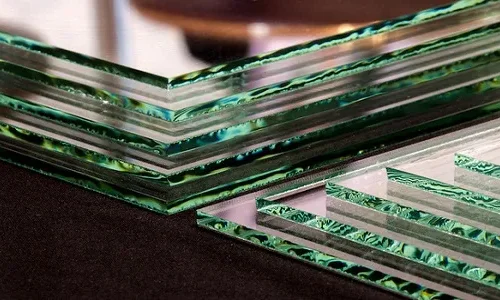 ما تأويل رؤية الزجاج في المنام للعزباء؟