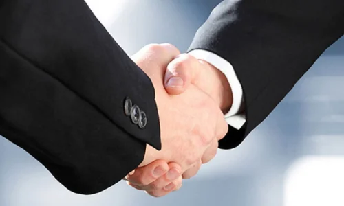 ما تأويلات رؤية السلام على رجل اعرفه في المنام لابن سيرين؟