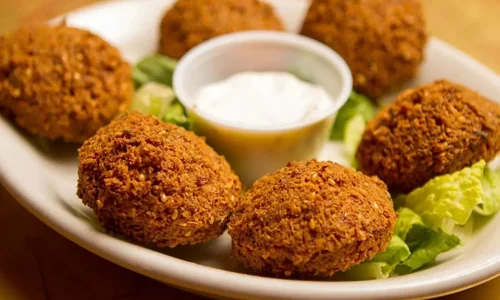 ما تفسيرات رؤية الطعمية في المنام للمتزوجة؟