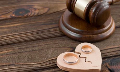 ما تأويلات رؤية الطلاق بالثلاث في المنام لابن سيرين؟