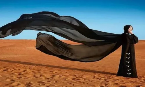 ما تفسير ابن سيرين لرؤية العباءة القديمه في المنام؟