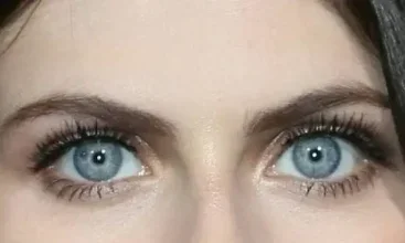 ما تأويل ابن سيرين لرؤية العيون الجميلة في المنام للمتزوجة؟