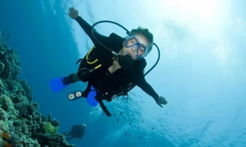 ما تأويلات رؤية الغوص في البحر في المنام للمطلقة؟