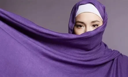 تعرف على أهم 20 تفسير حلم قلع الحجاب في المنام لابن سيرين