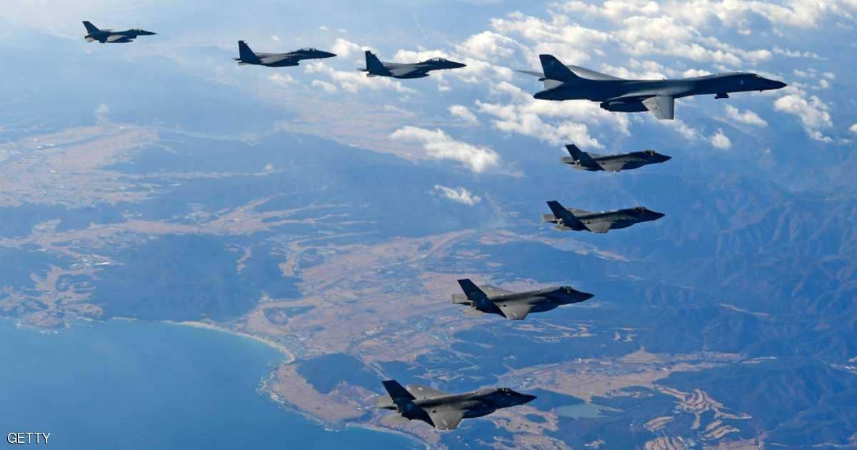 تفسير رؤية الطائرات في السماء في المنام لكبار العلماء