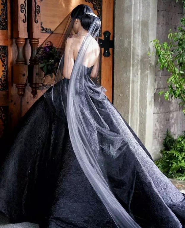 ما هو تفسير حلم الفستان الأسود في المنام لابن سيرين