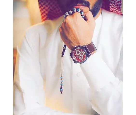 تفسير حلم الثوب الأبيض للرجل لابن سيرين