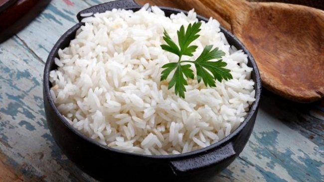 رؤية أكل الأرز في المنام