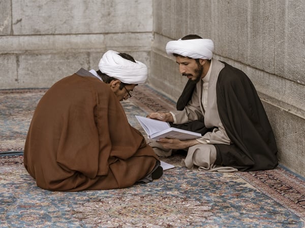 ما تفسير رؤية شيخ دين في المنام لابن سيرين