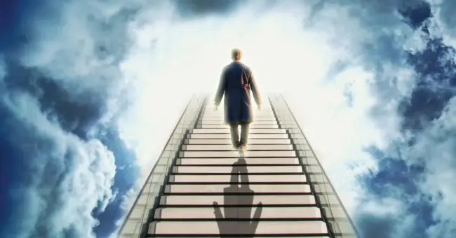 ما تفسير رؤية ميت يعود للحياة في المنام لابن سيرين