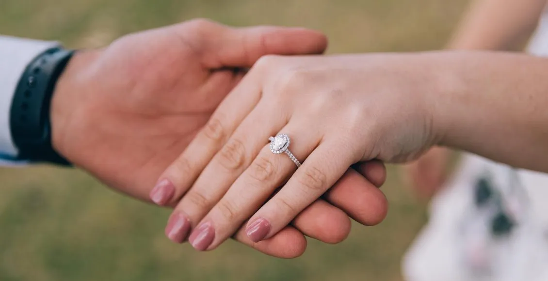 ما هو تفسير حلم الخطوبة والزواج في المنام لابن سيرين