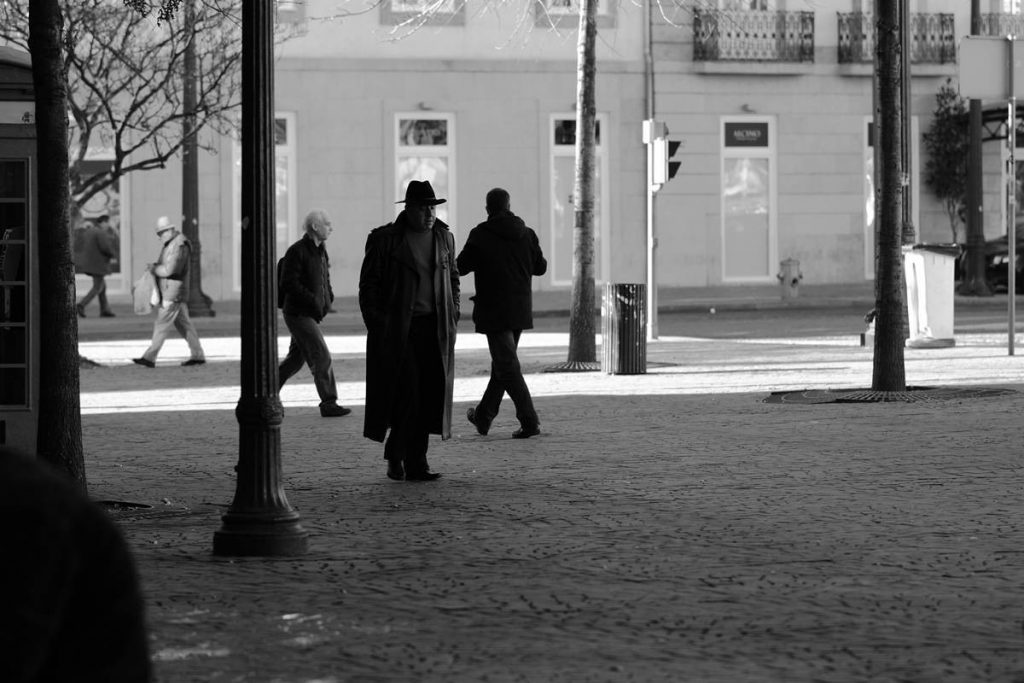 ما تفسير رؤية رجال غير معروفين في المنام لابن سيرين