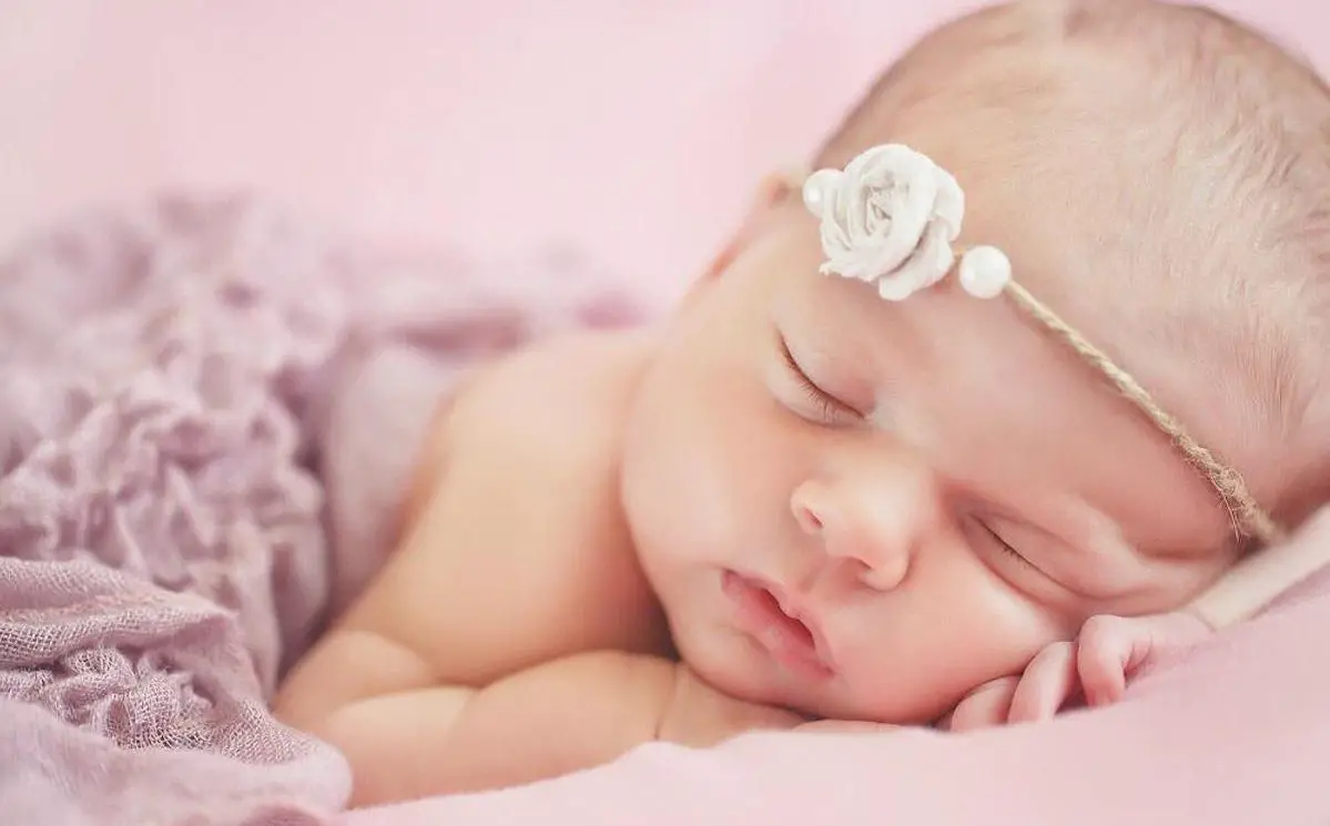 تأويلات ابن سيرين لرؤية حلمت ان زوجة اخي انجبت بنتا