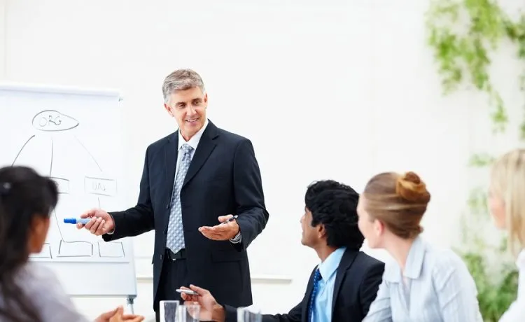 ما هو تفسير حلم النداء على شخص اعرفه في المنام لابن سيرين