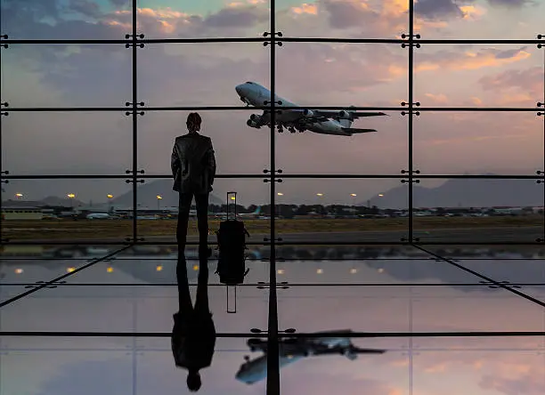 ما هو تفسير حلم السفر للخارج في المنام لابن سيرين