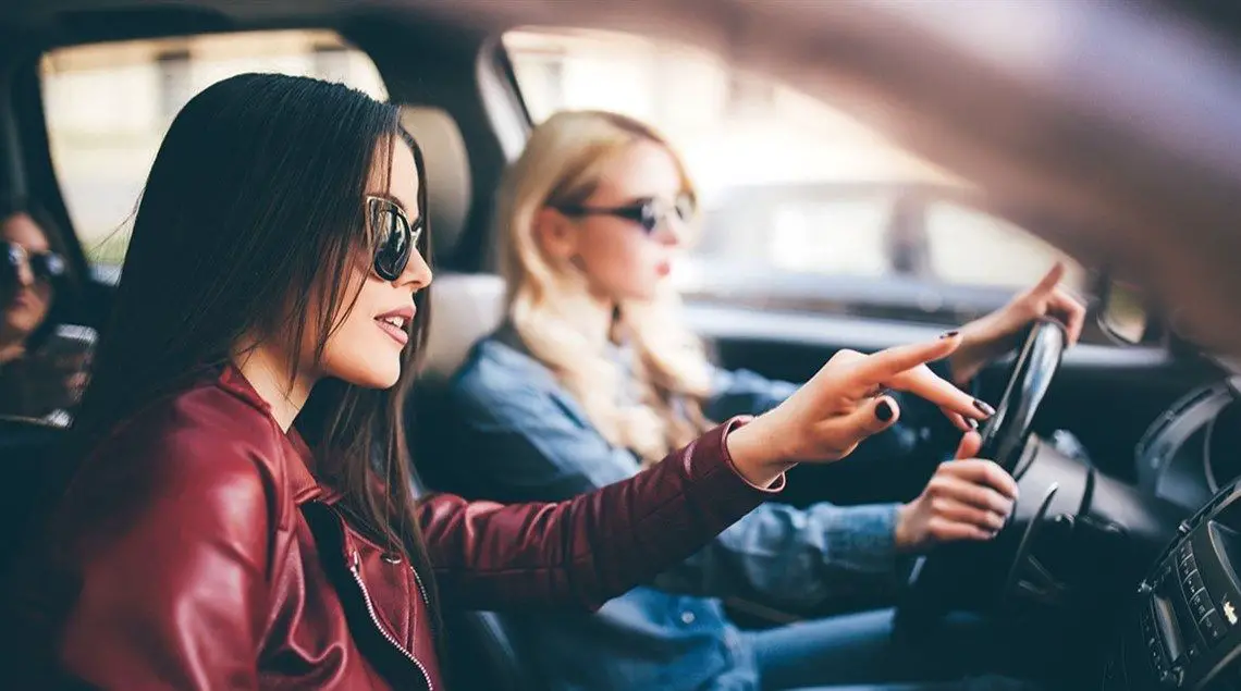 ما هو تفسير حلم الركوب بالسيارة في المنام لابن سيرين