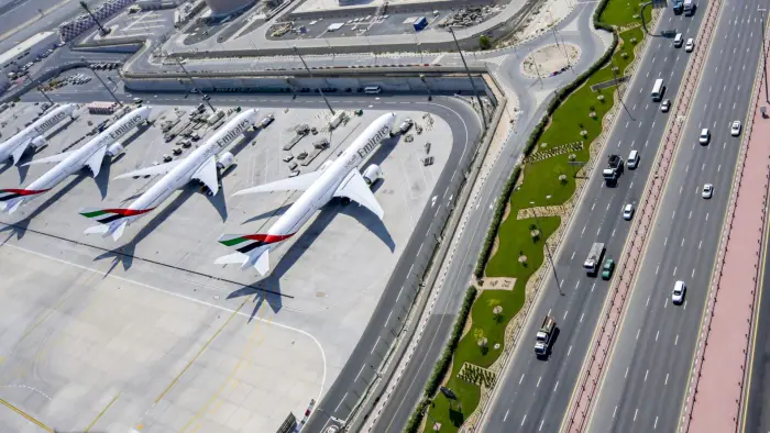 المطار في المنام للعزباء